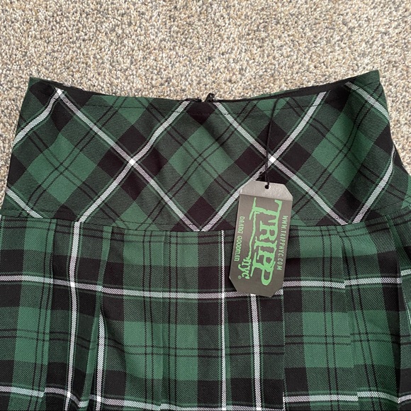 NWT Tripp Nyc Goth Plaid Pleated Mini Skirt - Picture 3 of 5